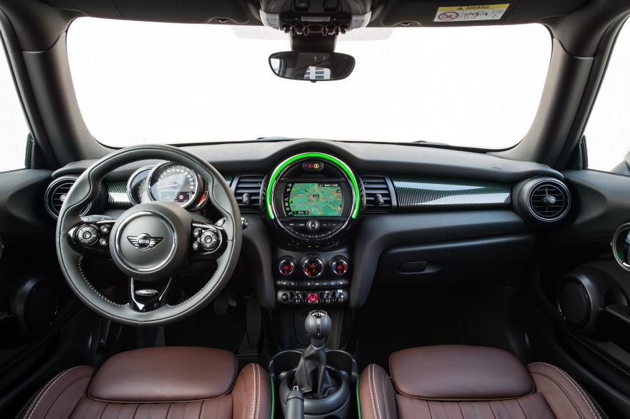 Торпедо Mini Cooper 60 Years Edition (F56) 2019 года  (WW) (фото 84 из 189)
